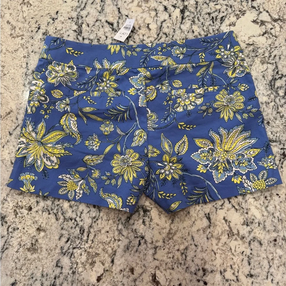 LOFT Riviera Floral Shorts Blue Yellow Print Size 8 NWT Spring Summer - Picture 4 of 6